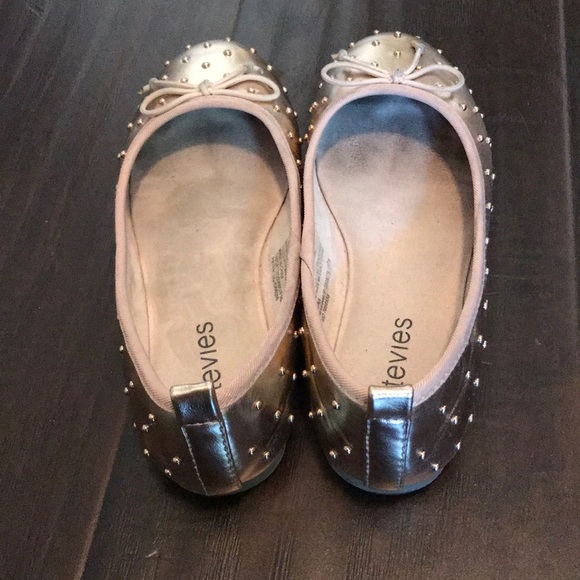 Girls size 13 ballet flats by Stevie’s - Picture 3 of 5